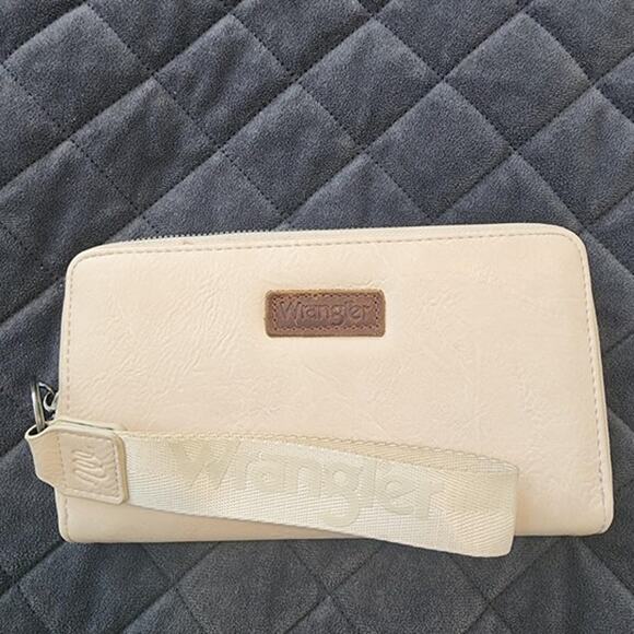 Wrangler Womens Wallet Wristlet Long Purse Designer Clutch Large Capacity - Picture 1 of 8
